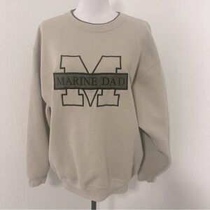 Vintage Men’ Basic Issue XL Graphic Embroidered “MARINE DAD” Crewneck Sweatshirt